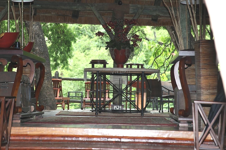 Selous Serena Dining Lounge